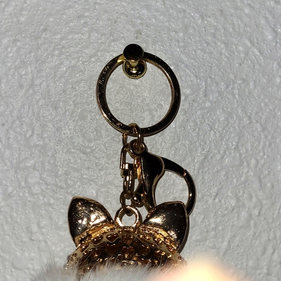 Fox Salmon Faux Rhinestone/Faux Pearls White Faux Fur Keychain WhiteGold 5" NWOT - Picture 7 of 10